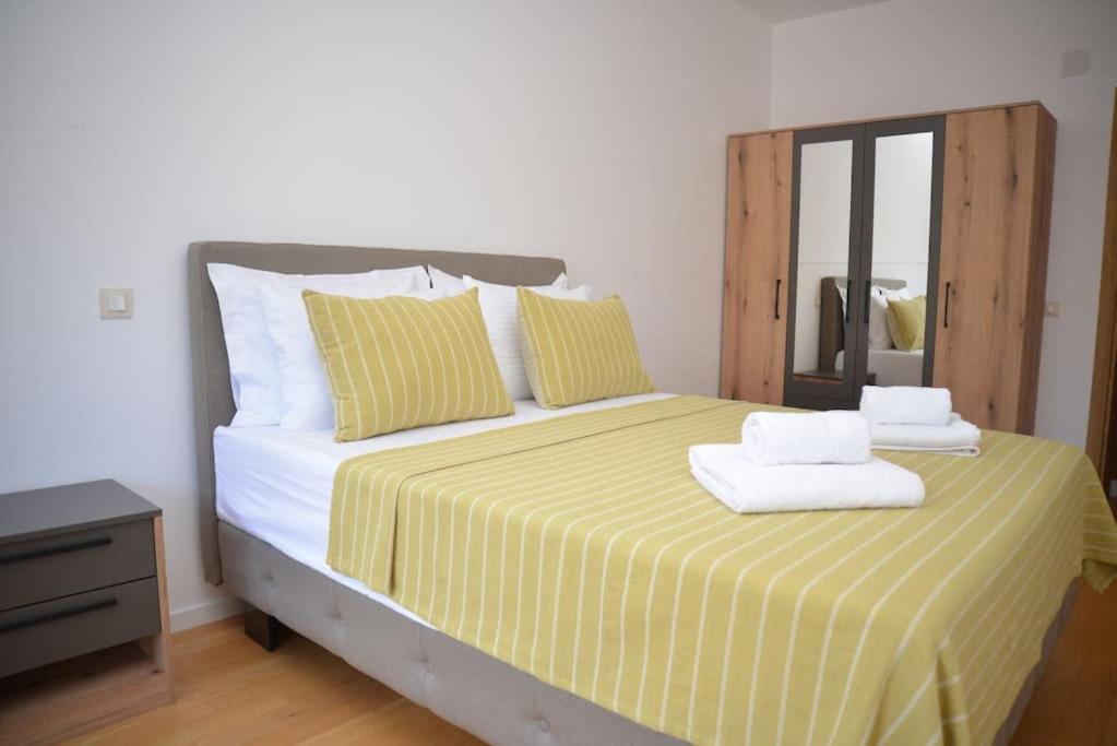 Design Flat With Impressive Boka Bay View Apartamento Kotor Exterior foto